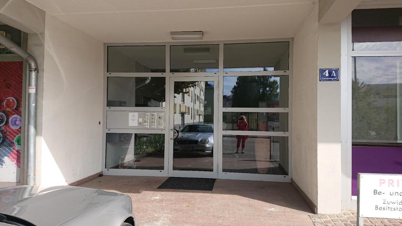 Wohnen im Kolonialstil inklusive Tiefgarage, kontaktloser Check-in Klagenfurt am Wörthersee Exterior foto